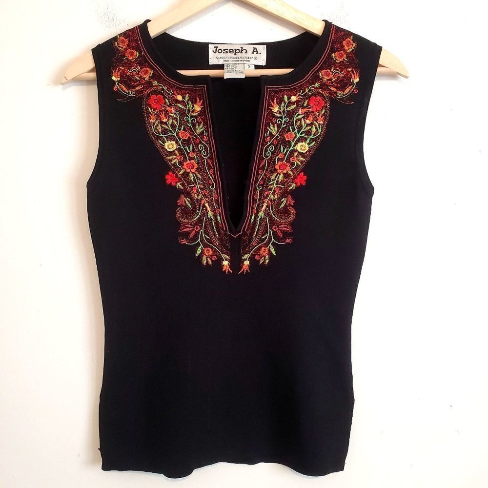 Joseph A. S Sweaterโ V-neck Floral Embroidery Side Slits knit